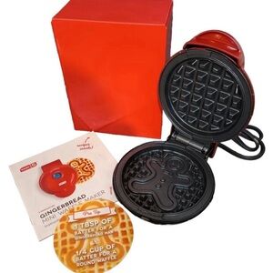 Dash Gingerbread Man Waffle Maker